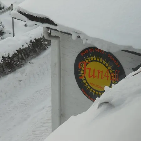 Fun4all-holidayhome Apartamento