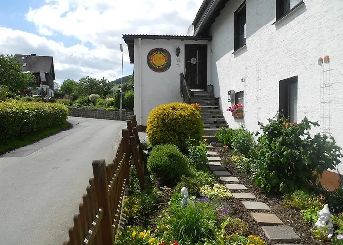 Fun4all-holidayhome شقة *